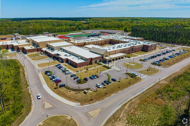 Lakeland Preparatory School currently serves students from 5th grade through 10th grade.