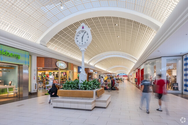 Warwick Mall is minutes away from Hoxie and features familiar shops.