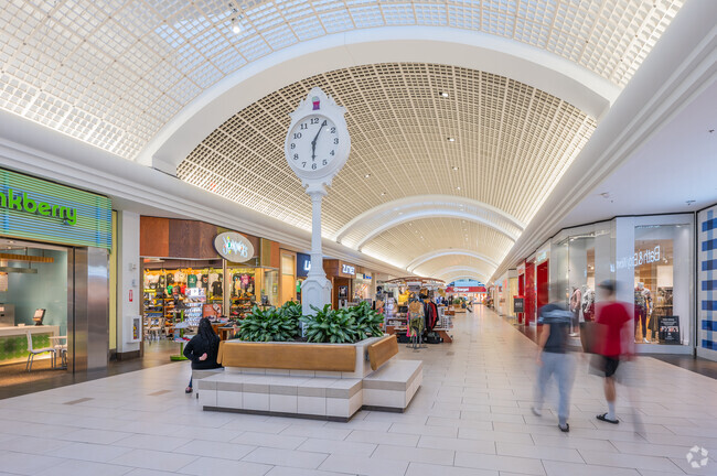 Warwick Mall is located just mere minutes away from Hoxie and features all your familiar shops.