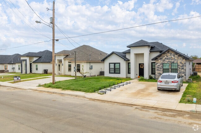 Eidson Road has areas of new construction.