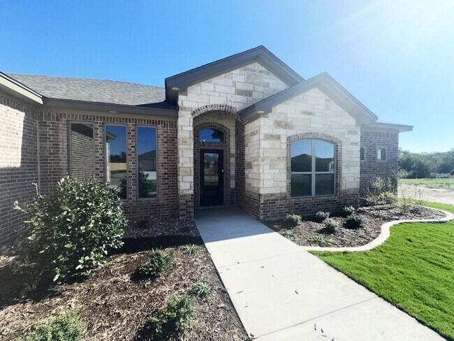 133 Lasso Loop, Lorena, TX 76655 - photo 2