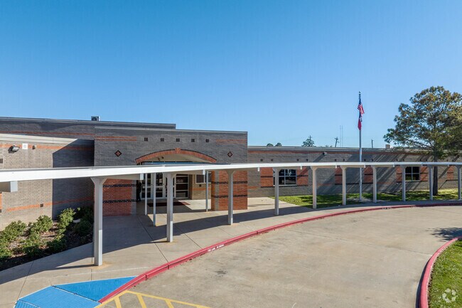 Travis Elementary school serves the neighborhoods of Baytown.