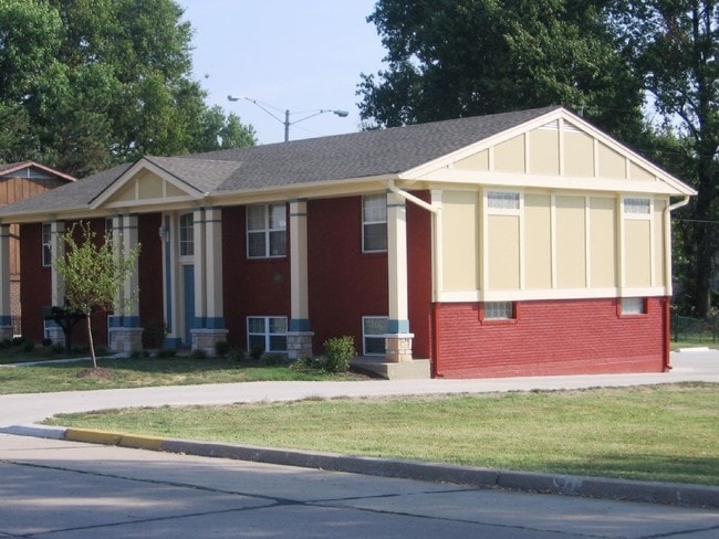 Claudell Homes I and II, Columbia, MO 65203 - photo 6