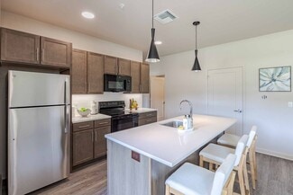 4007 N Ridge Rd, Wichita, KS 67205