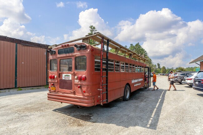 Adirondack Adventures offers guided tours and tube rentals on the Hudson River.