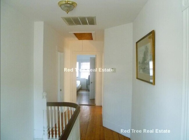 12 Verndale St unit 6-beds 3-bathU1, Brookline, MA 02446 - photo 6