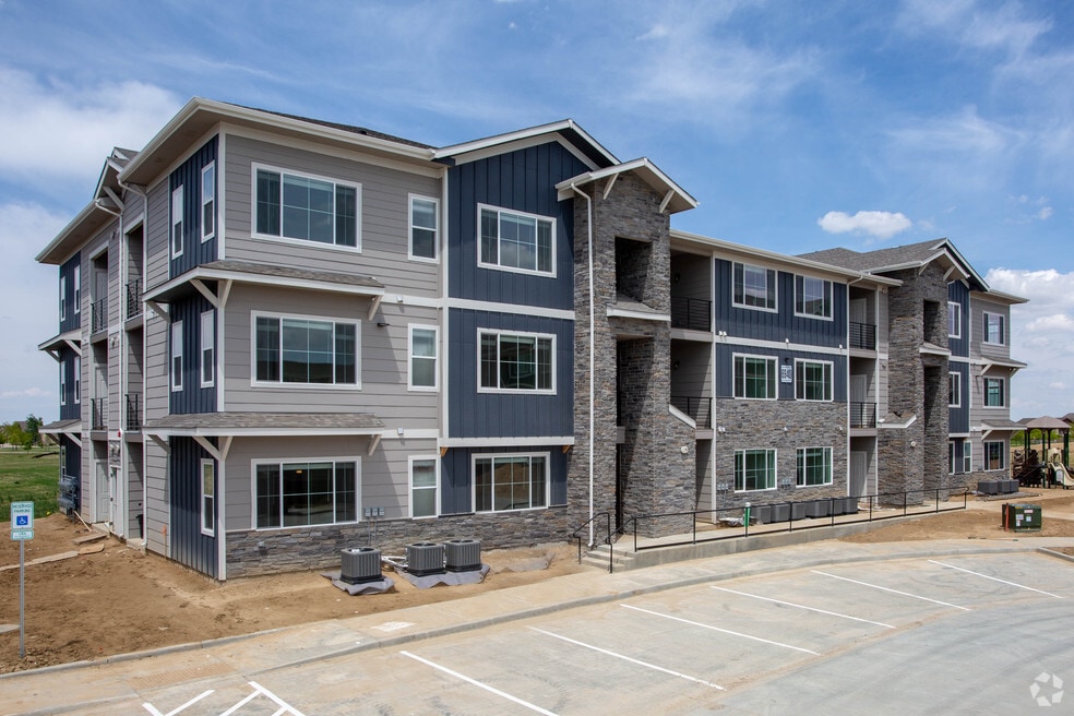 Fossil Ridge Apartments, Windsor, CO 80550 - photo 1