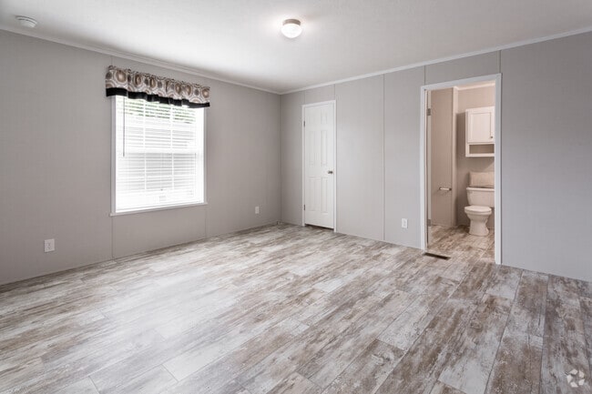 3BR,2BA,1152SF - The Diamond