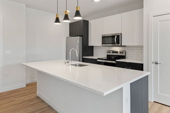 5945 6th Ave unit 304, Kenosha, WI 53140 - photo 2