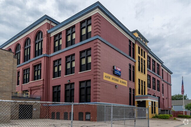 Welcome to Auer Avenue Elementary School.