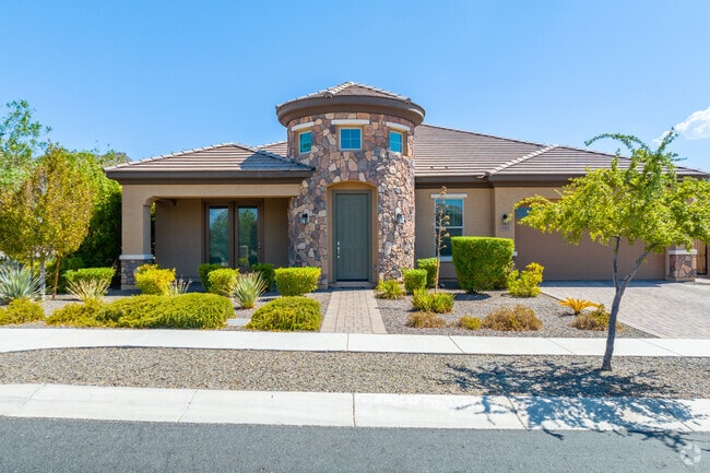 Indulge in opulence with luxury homes in South Mountain, AZ.