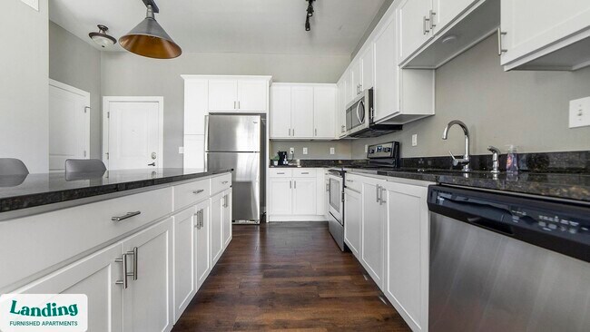 41 E 9th Ave unit 3-200, Columbus, OH 43201 - photo 4