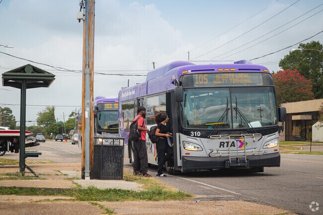 Behrman residents have bus lines around the neighborhood connecting to New Orleans.