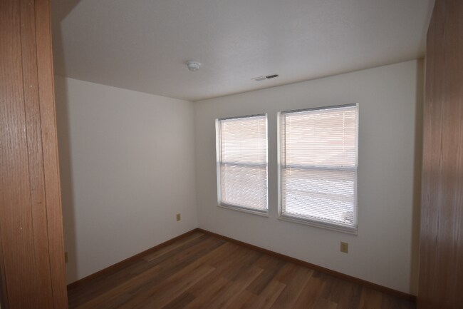 10601 Cunot-Cataract Rd unit 12, Poland, IN 47868 - photo 5