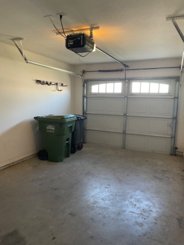 604 Hilltop Dr, Springtown, TX 76082 - photo 4