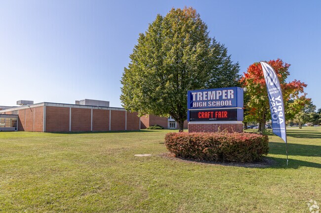 Tremper High School is a public Kenosha school that serves 1,585 students in grades 9-12.