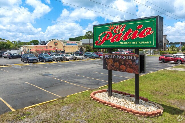 El Patio offers lunch and dinner menu items in Red Hill.