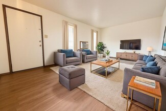 8109 NW Gray Warr Ave, Lawton, OK 73505