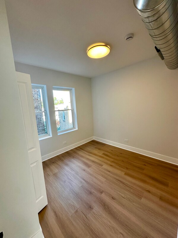 5504 N Kimball Ave unit 2, Chicago, IL 60625 - photo 7