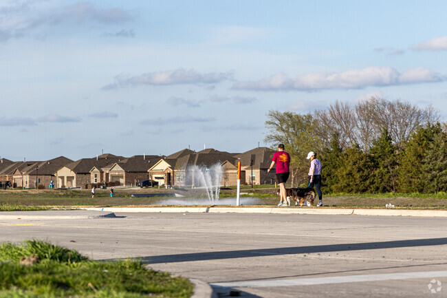 Anna residents cherish a peaceful lifestyle amidst nature's embraces.