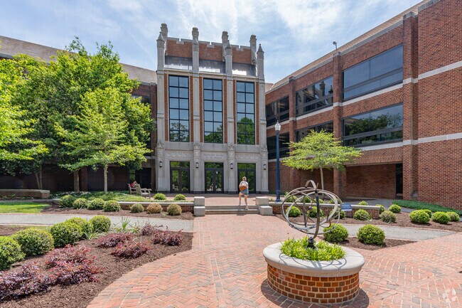 Interesting art and architecture are no strangers to Tuckahoe.