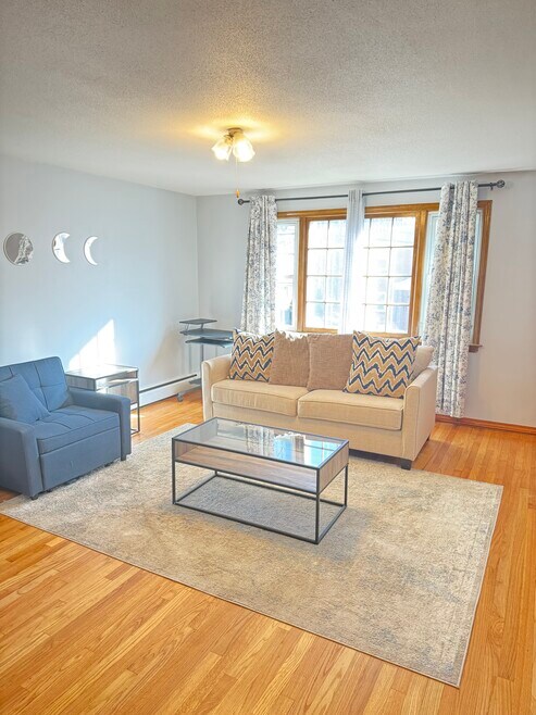 52 Gould Dr unit Furnished apartment, East Hartford, CT 06118 - photo 1