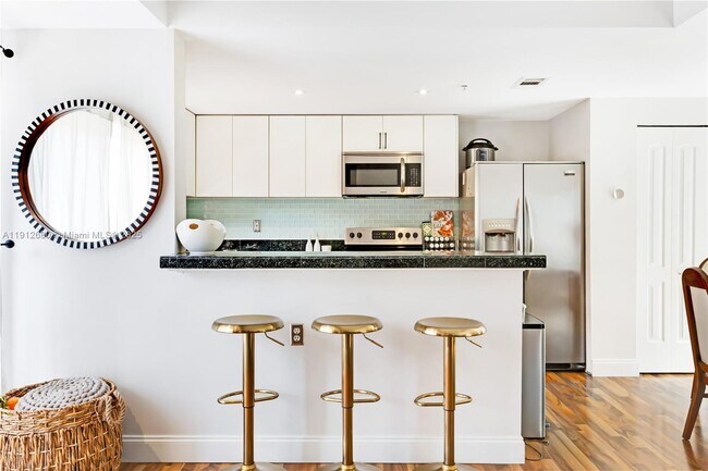 1611 SW 2nd Ct, Miami, FL 33129 - photo 4