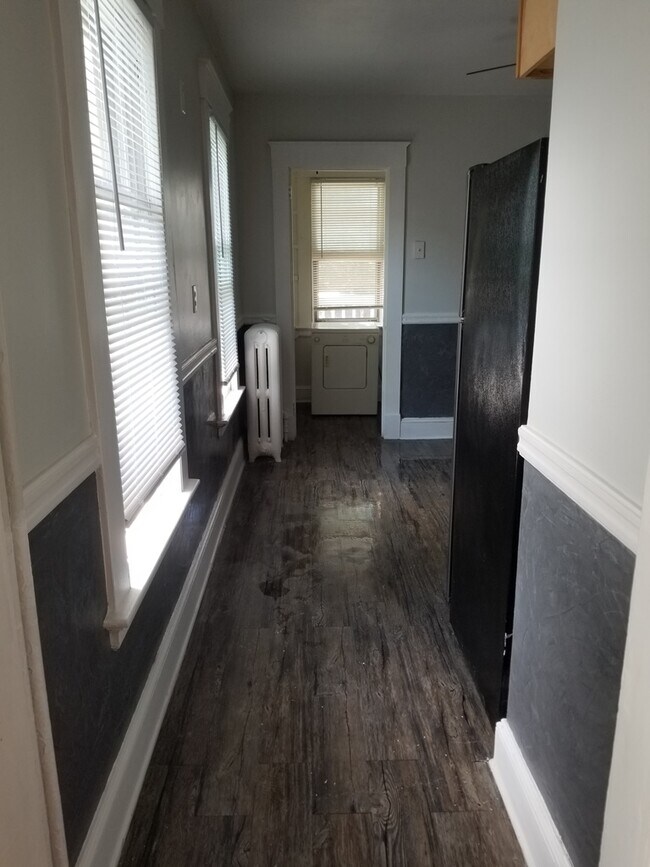 365 Prospect Ave unit 3, Hartford, CT 06105 - photo 6