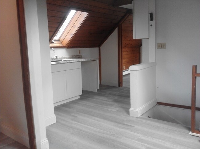 119 Thames St unit 3, Groton, CT 06340 - photo 2