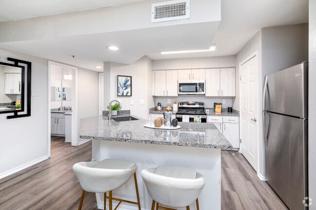 1BR, 1BA – 576SF - Kitchen