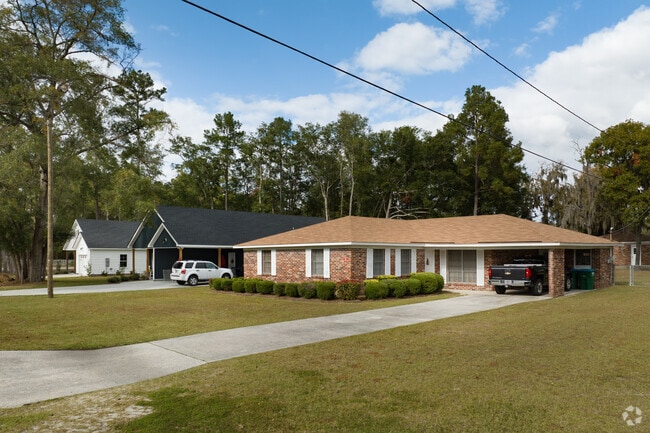 Homes in Springfield vary in color and design.