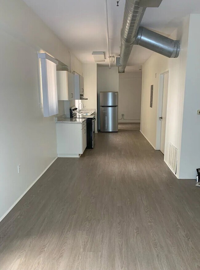 1055 6th Ave, San Diego, CA 92101 - photo 2