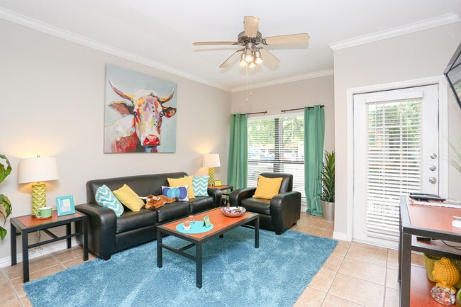 Villas on Guadalupe, Austin, TX 78705 - photo 4