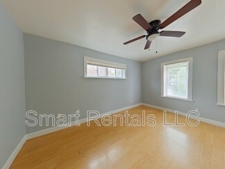 3657 Gasconade St, St. Louis, MO 63116