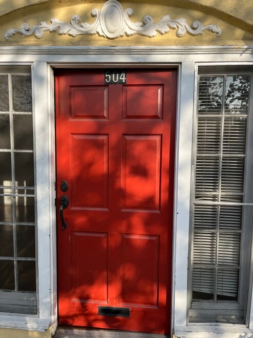 504 N Heliotrope Dr unit 502 N heliotrope, Los Angeles, CA 90004 - photo 1