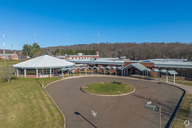 Discover Dunbar Hill School at 315 Lane St, Hamden, CT 06514.