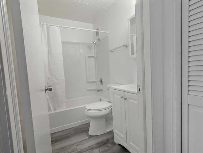 350 S Main St unit 1, Wauconda, IL 60084 - photo 7