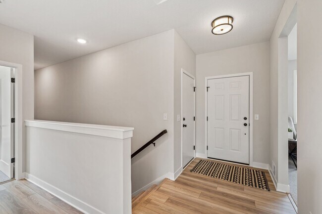 2120 Ridge Pointe Dr, Hastings, MN 55033 - photo 6