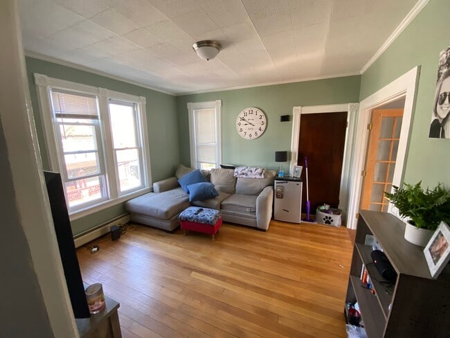 10 Burtt St unit 10, Lowell, MA 01851 - photo 2