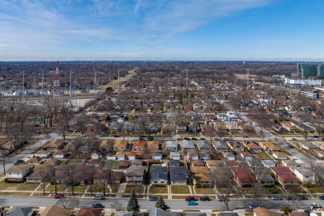 Barcelona has many home options and amenities for its residents.