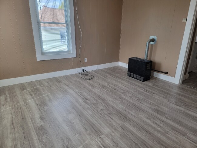 170 Canterbury St unit 3, Worcester, MA 01603 - photo 3