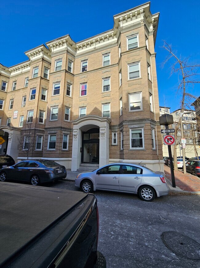 111 Norway St unit 205, Boston, MA 02115 - photo 7