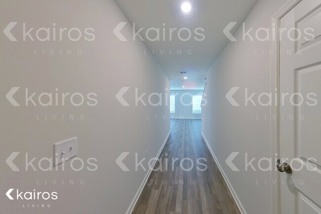 1762 Nebraska Loop, Sumterville, FL 33585 - photo 2