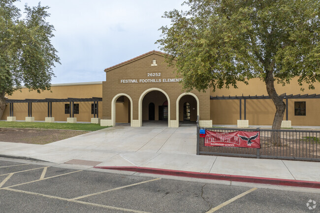 Buckeye’s Festival Foothills Elementary School is located in a retirement community.
