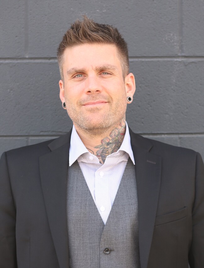 Agent Photo