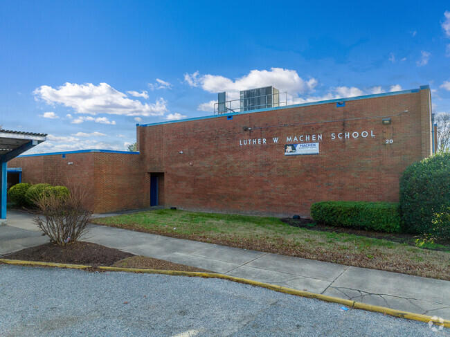 Machen Elementary School
