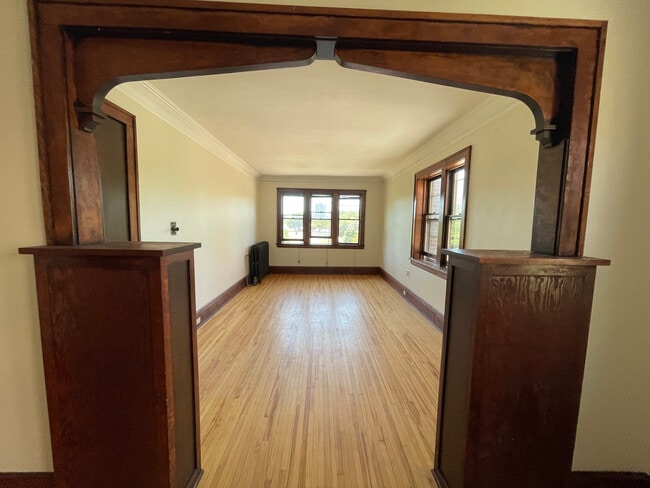 Knox and Lagoon Apartments, Minneapolis, MN 55408 - photo 5