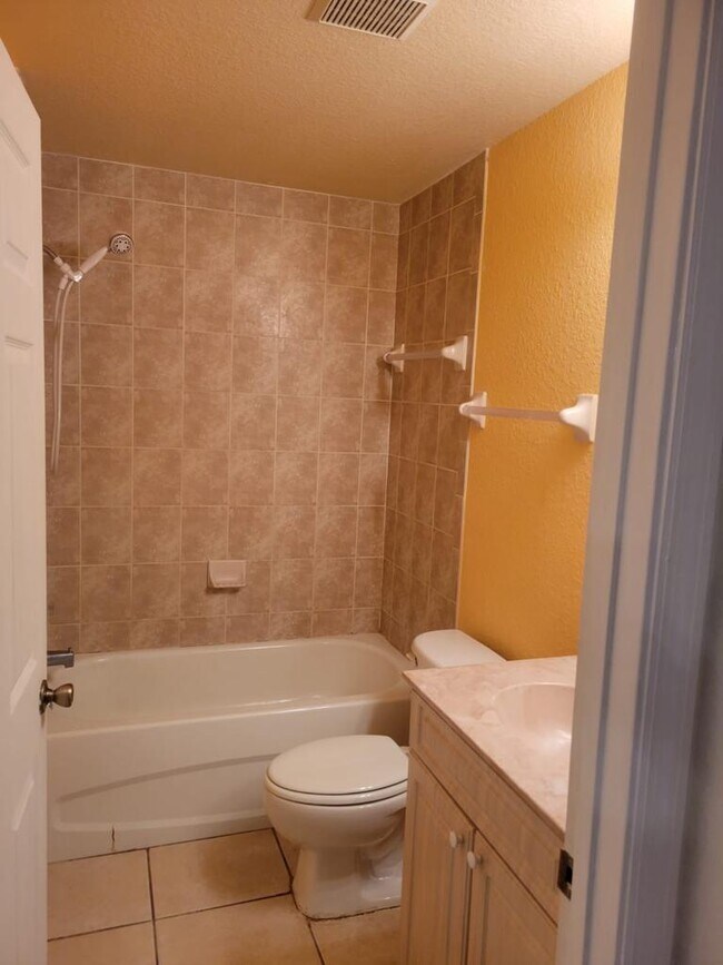 5039 Locke Ln, Lehigh Acres, FL 33973 - photo 7