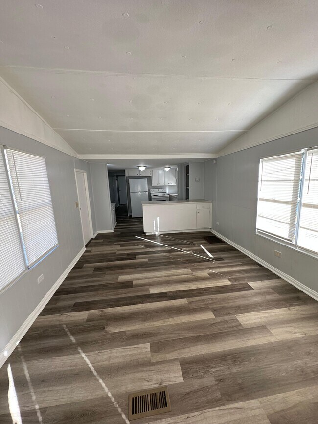 7663 Bentwillow Dr, Jacksonville, FL 32244 - photo 5