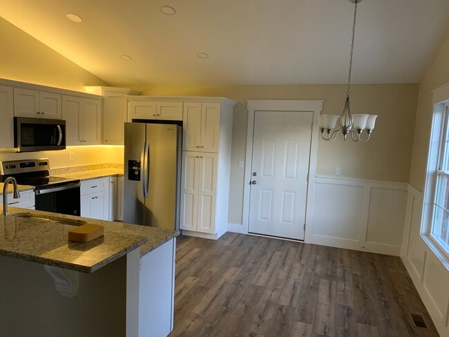 1566 Thurman Rd, Somerset, KY 42503 - photo 2